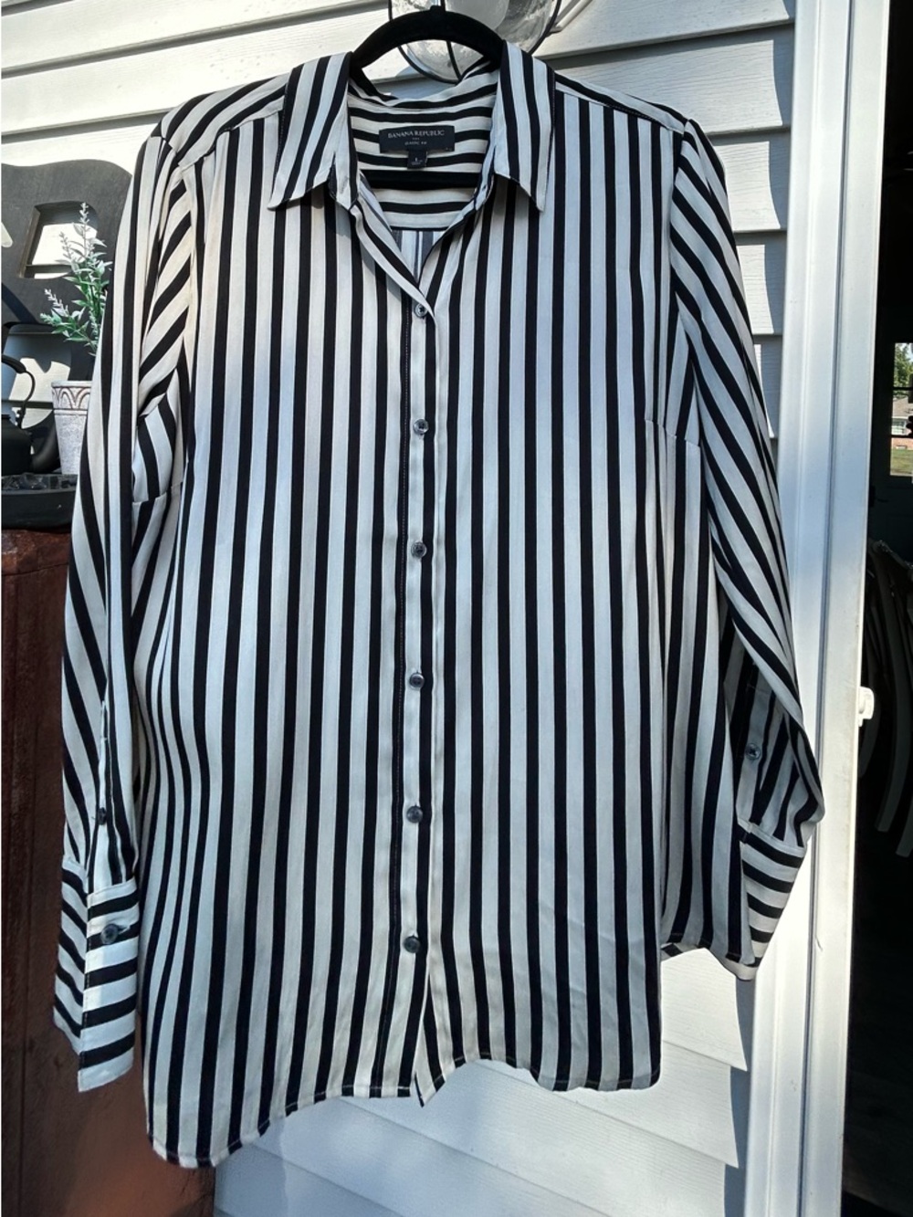 Banana Republic Tan Black Vertical Stripe Button Down Shirt L